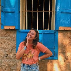 Meet your Posher, Maria